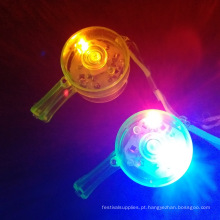 piscando plástico piscando LED assobia colares de cordão